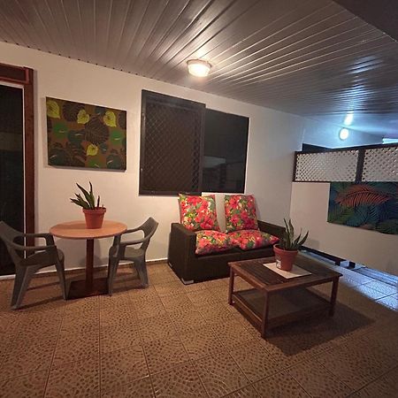 Hotel Chez Tamatuamai Avatoru Esterno foto
